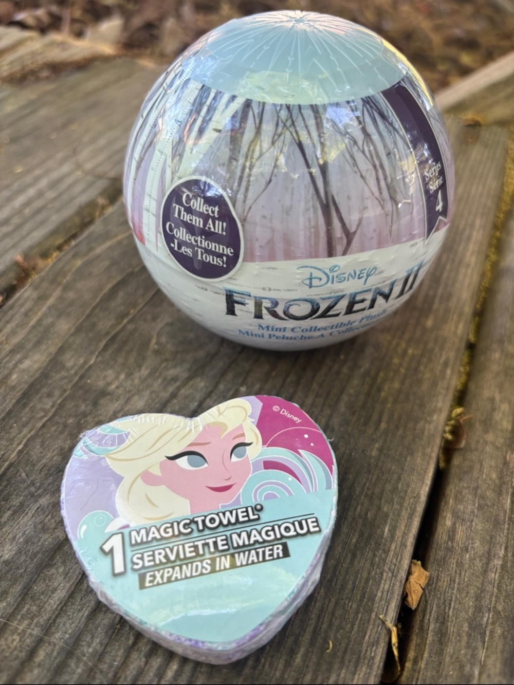 Frozen & Frozen II Collectibles— Magic Towel & Mini Plush (Sealed)— Bundle